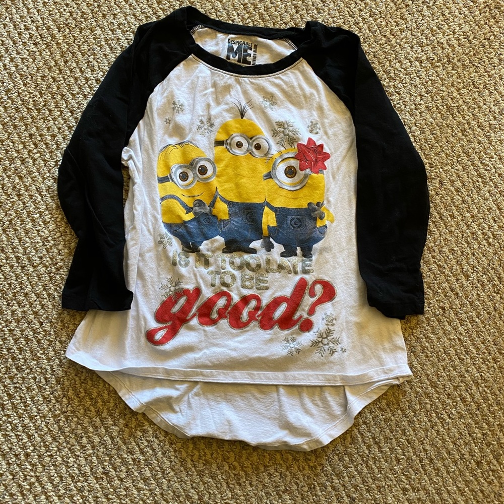 Minion holiday shirt size L